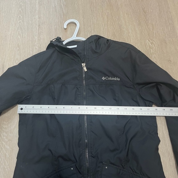 Columbia Women’s Black Rain Jacket Windbreaker Waterproof Small Omnitech - Picture 9 of 9